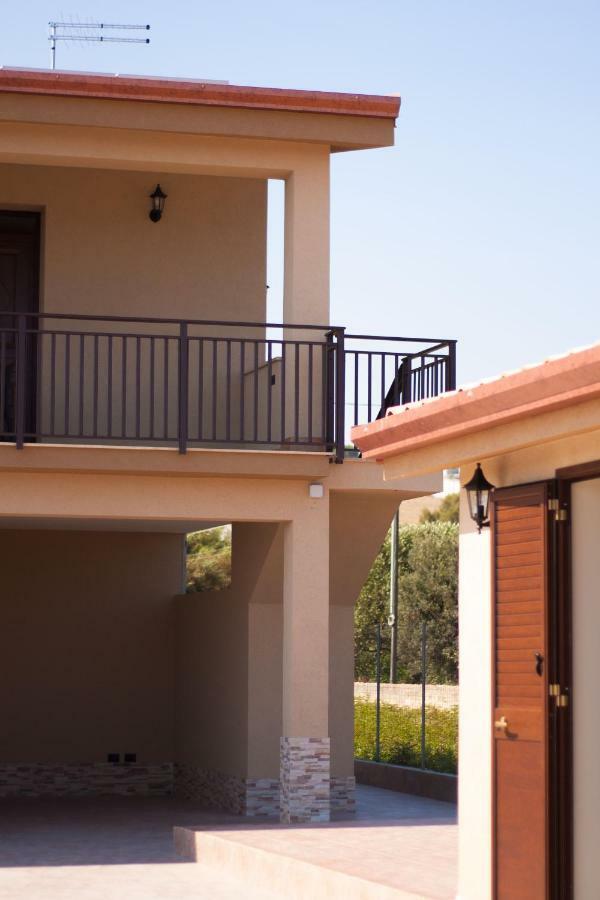 ליקאטה B&B Villa Virginia מראה חיצוני תמונה
